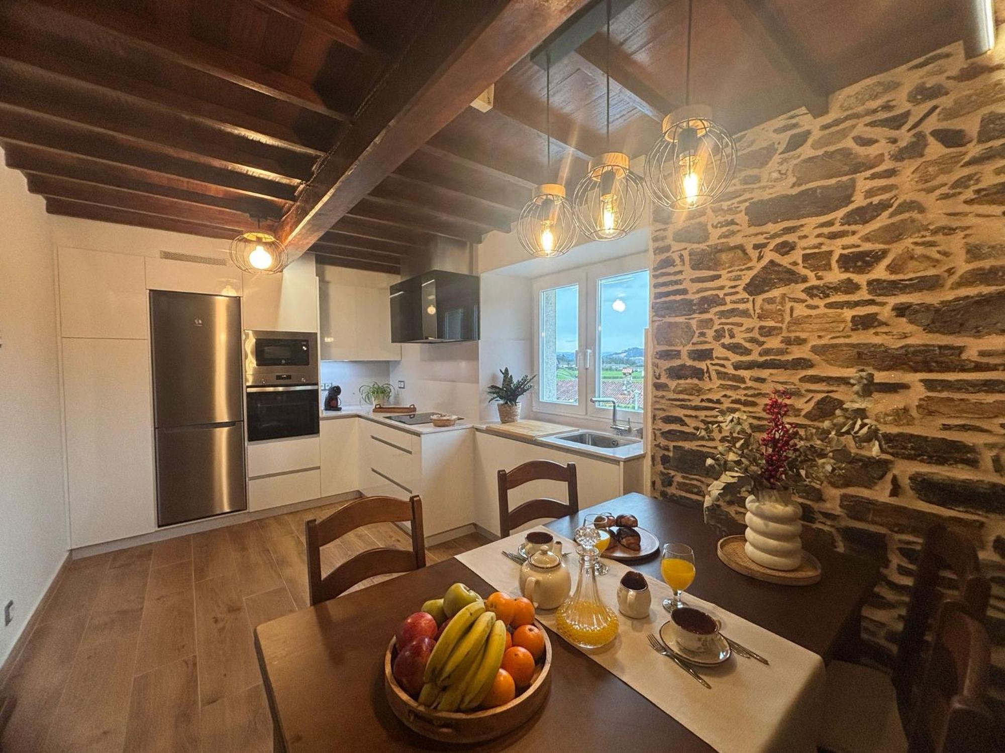 Casa Tarrio Con Piscina - Santiago De Compostela Villa Boqueixon Exterior foto